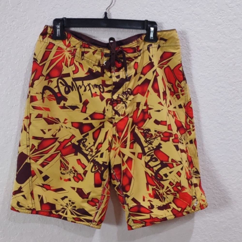 QUIKSILVER Stylish Yellow and Red Men's Swim Shorts - Picture 3 of 17